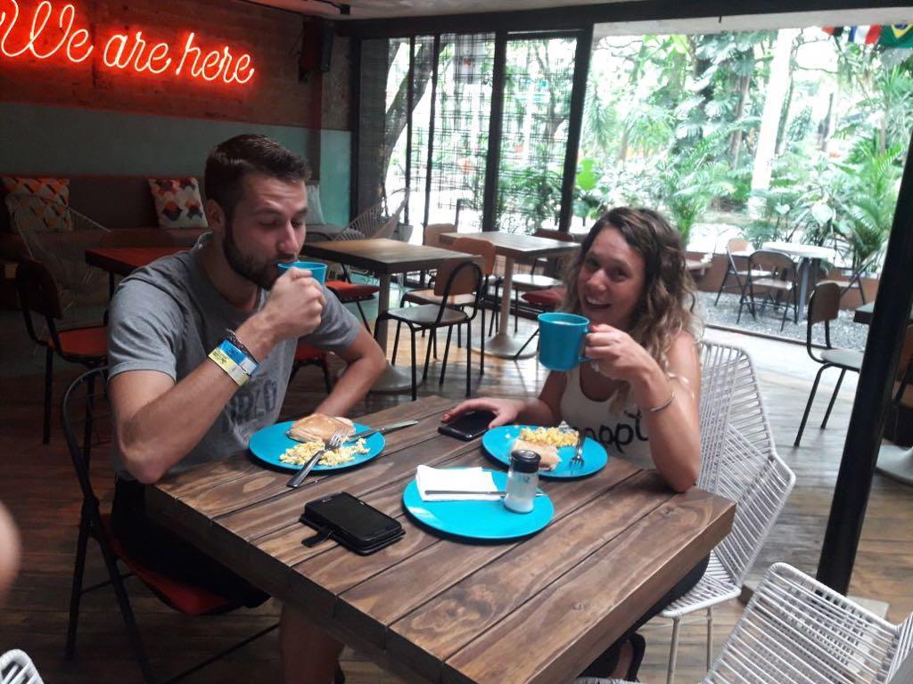 Hostels Colombia Medellín Exteriör bild